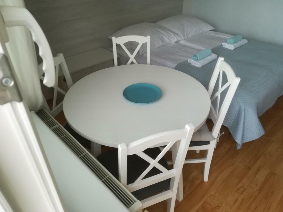 Pokoje Goscinne Jutrzenka Swarzewo Extérieur photo